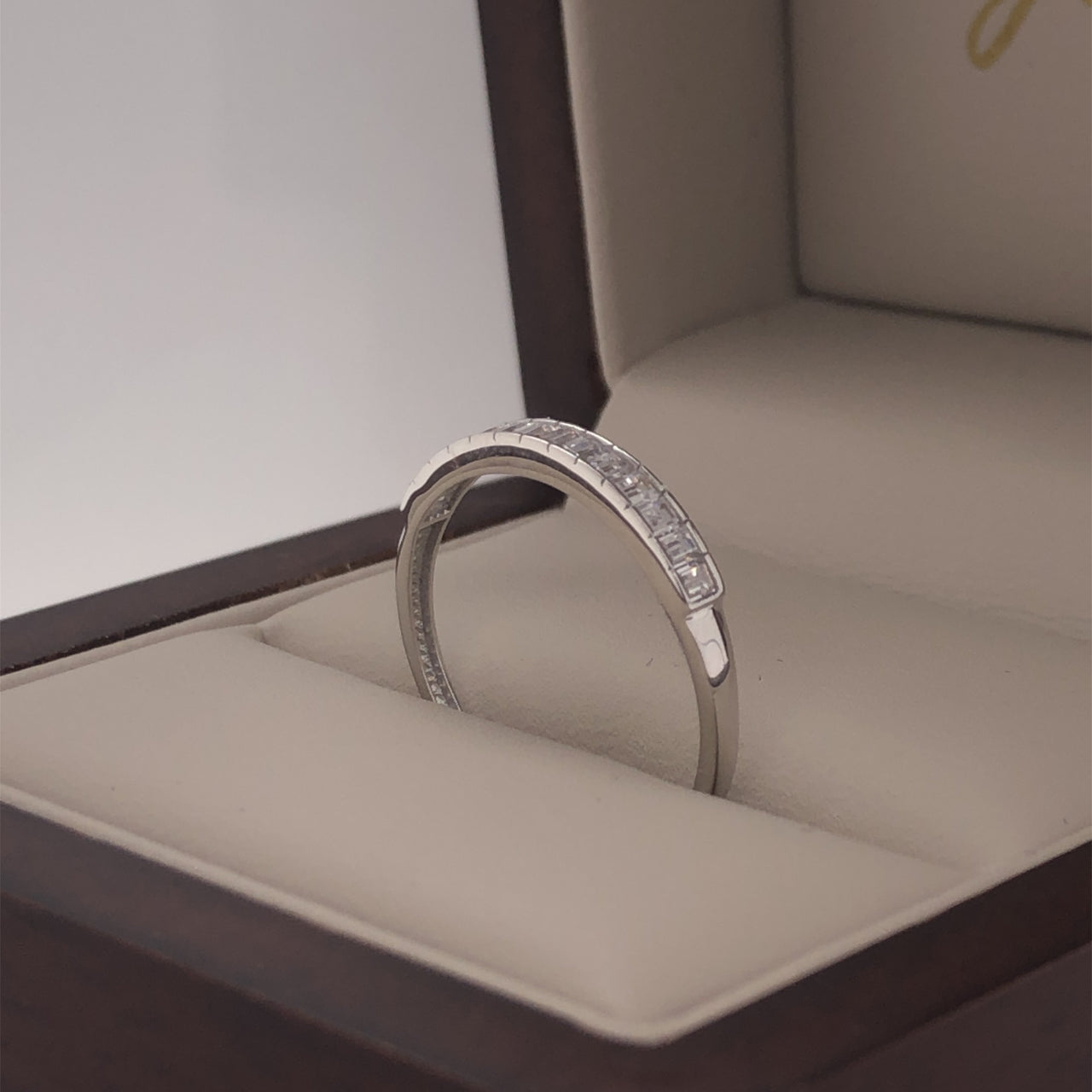Churumbela Oro Blanco 10k, Canal de Baguettes Zirconia - Infiniti Joyas