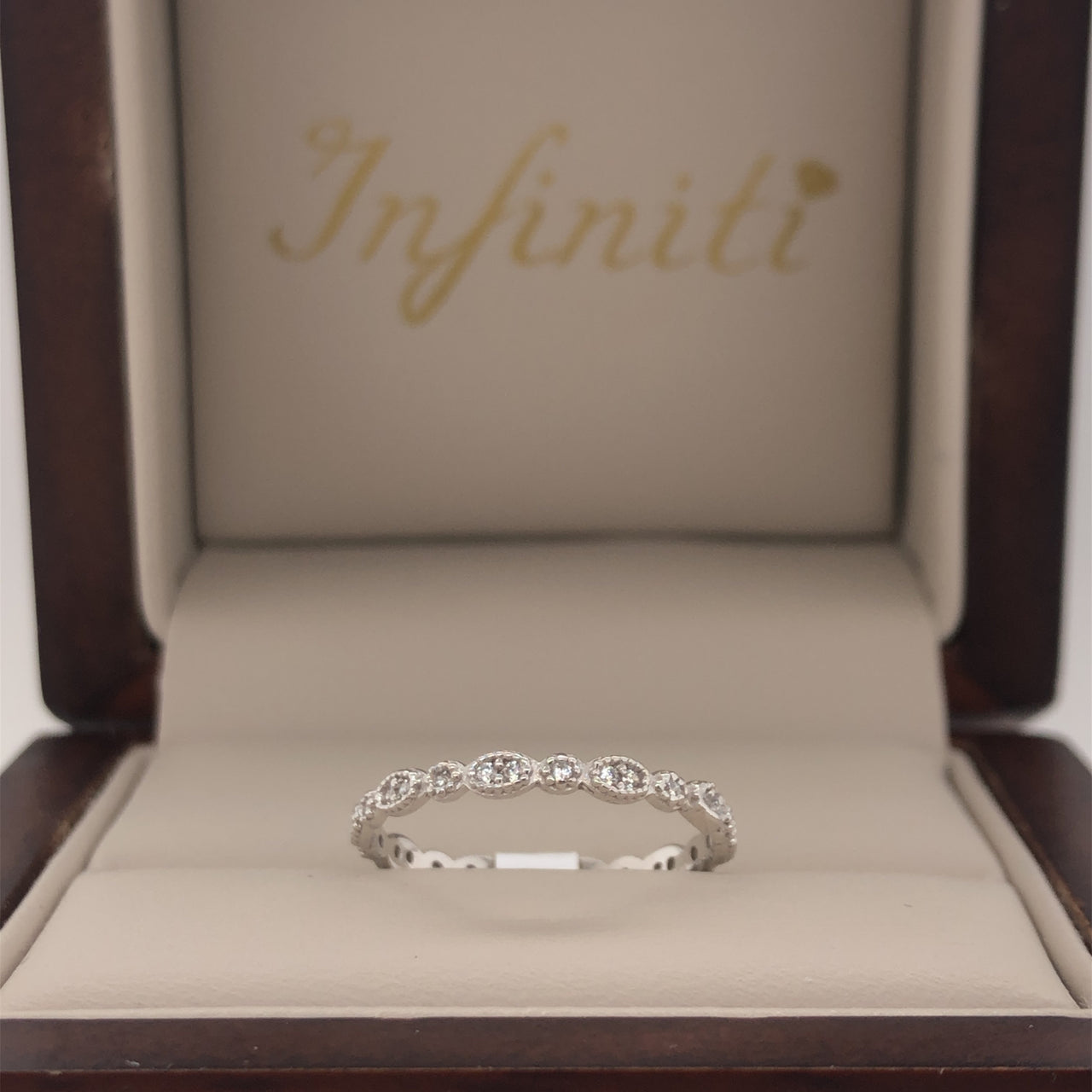 Churumbela Eternity Oro Blanco 10k, Zirconias de 0.5 mm - Infiniti Joyas