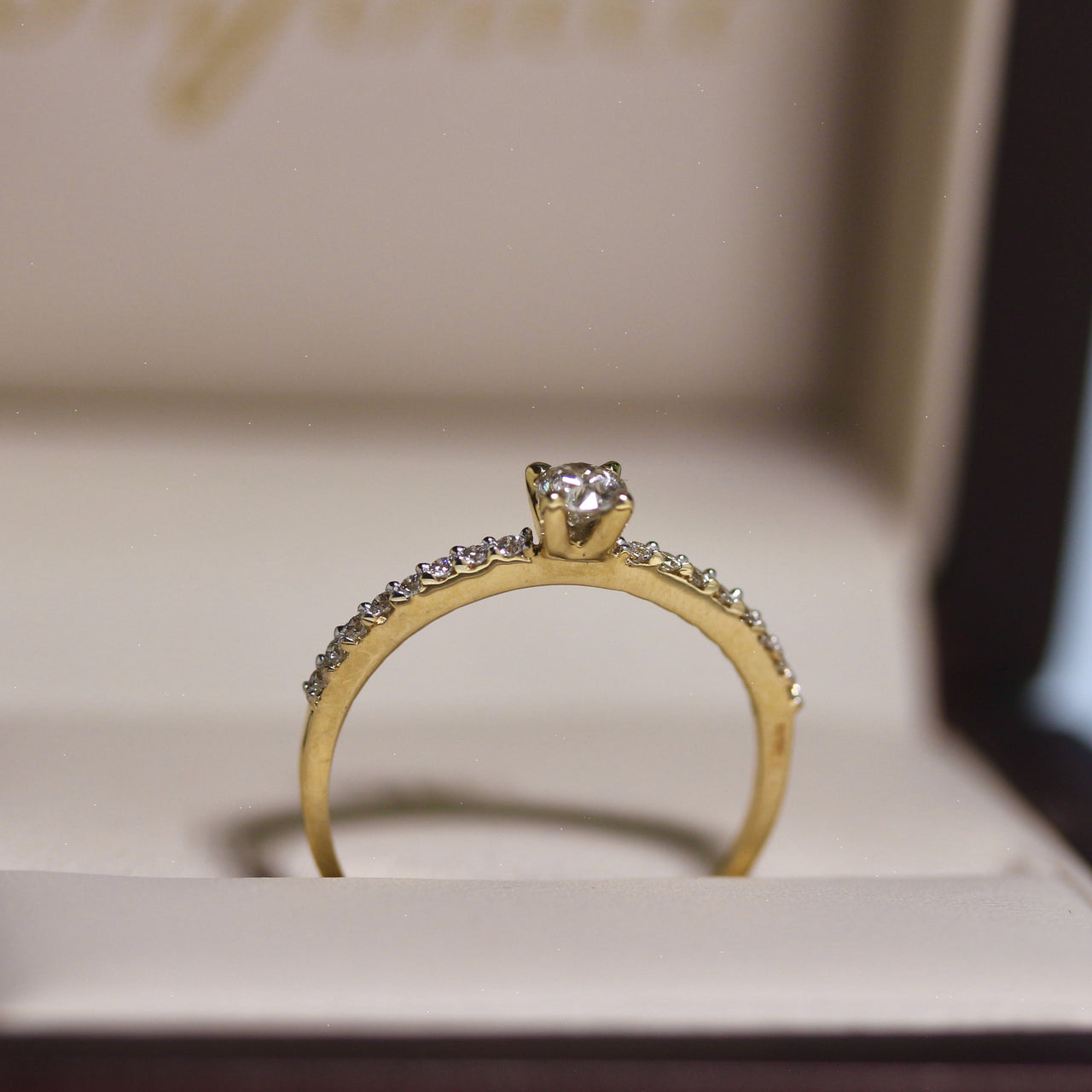 Anillo Oro 14k, Pavé Diamante 28 Puntos Totales - Infiniti Joyas