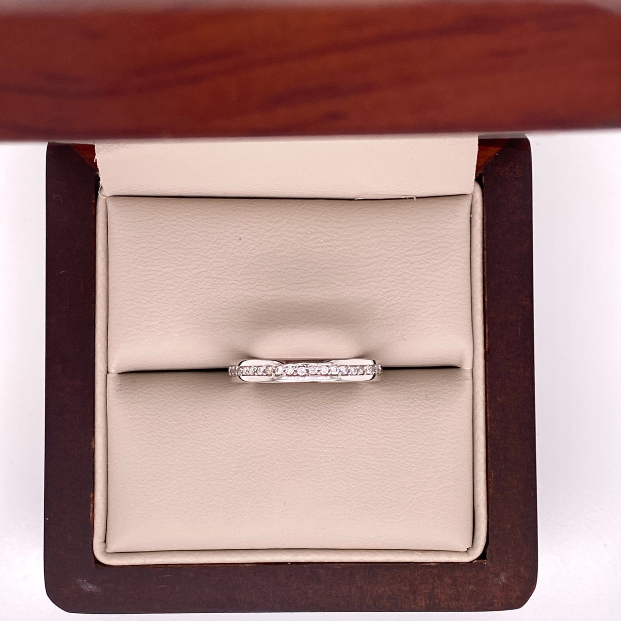 Churumbela Oro Blanco 14k, Estilo Canal Zirconia 1 mm - Infiniti Joyas